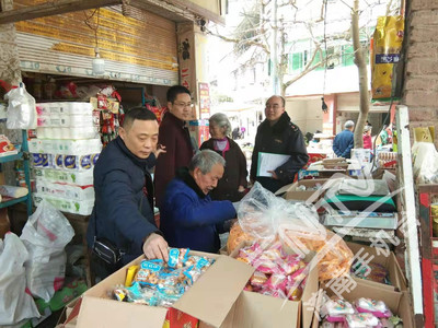 群力镇开展校园周边食品安全专项检查 严把食品销售安全关
